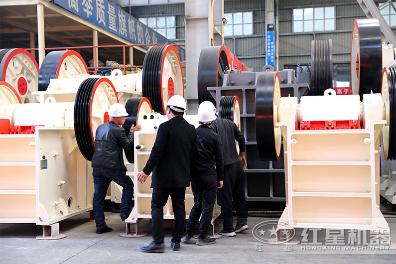 客戶直接來廠檢測設備，表示對我們的服務滿意